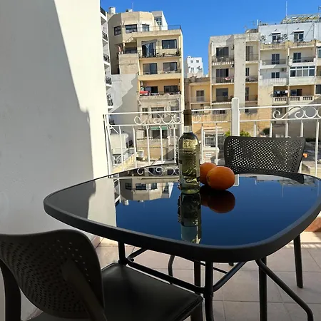 Domisol Duplex Near Sea Apartment St. Paul's Bay