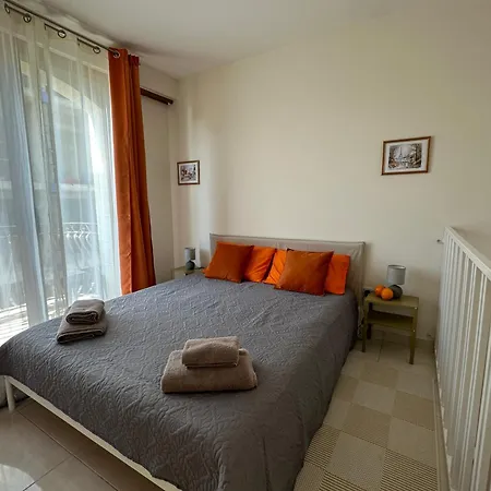 Domisol Duplex Near Sea Apartment St. Paul's Bay