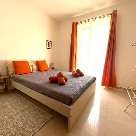 Apartment Domisol Duplex Near Sea St. Paul's Bay