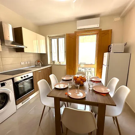 Apartment Domisol Duplex Near Sea *